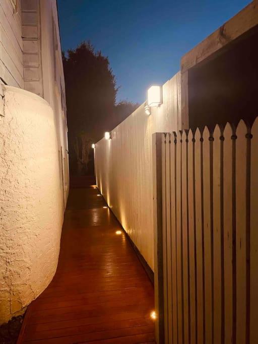 Delightful Little House & Chateau Charme Suite Auckland Exterior foto